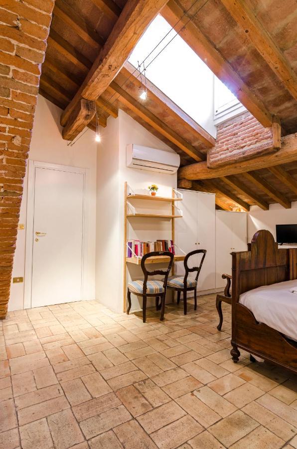 Altabella Panoramic Tower Apartment Bologna Exterior photo
